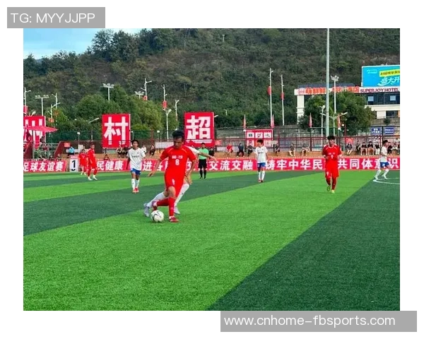 团结一心共赴赛场足球队合影记录我们的拼搏与梦想 团结一心共赴赛场足球队合影记录我们的拼搏与梦想